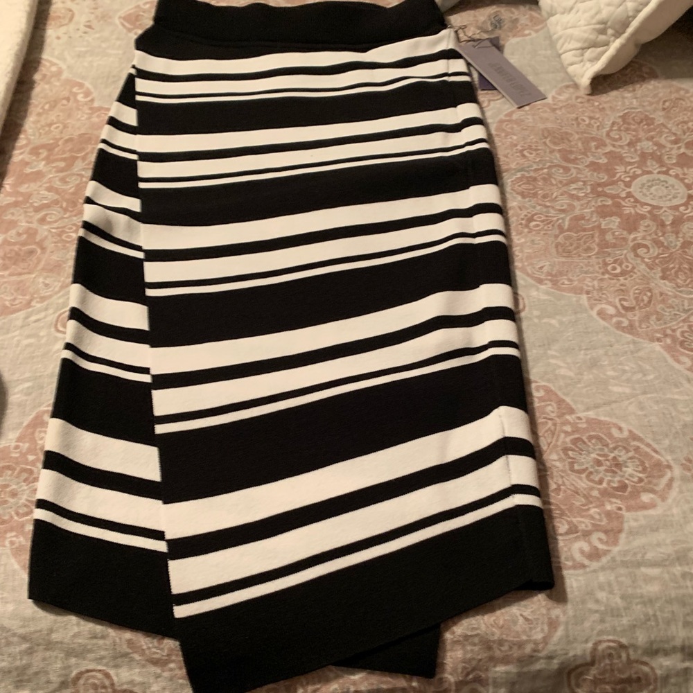 Gorgeous Jennifer Lopez skirt